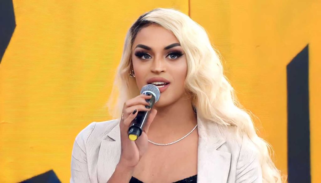 Pabllo Vittar speaking at an LGBTQ+ advocacy event